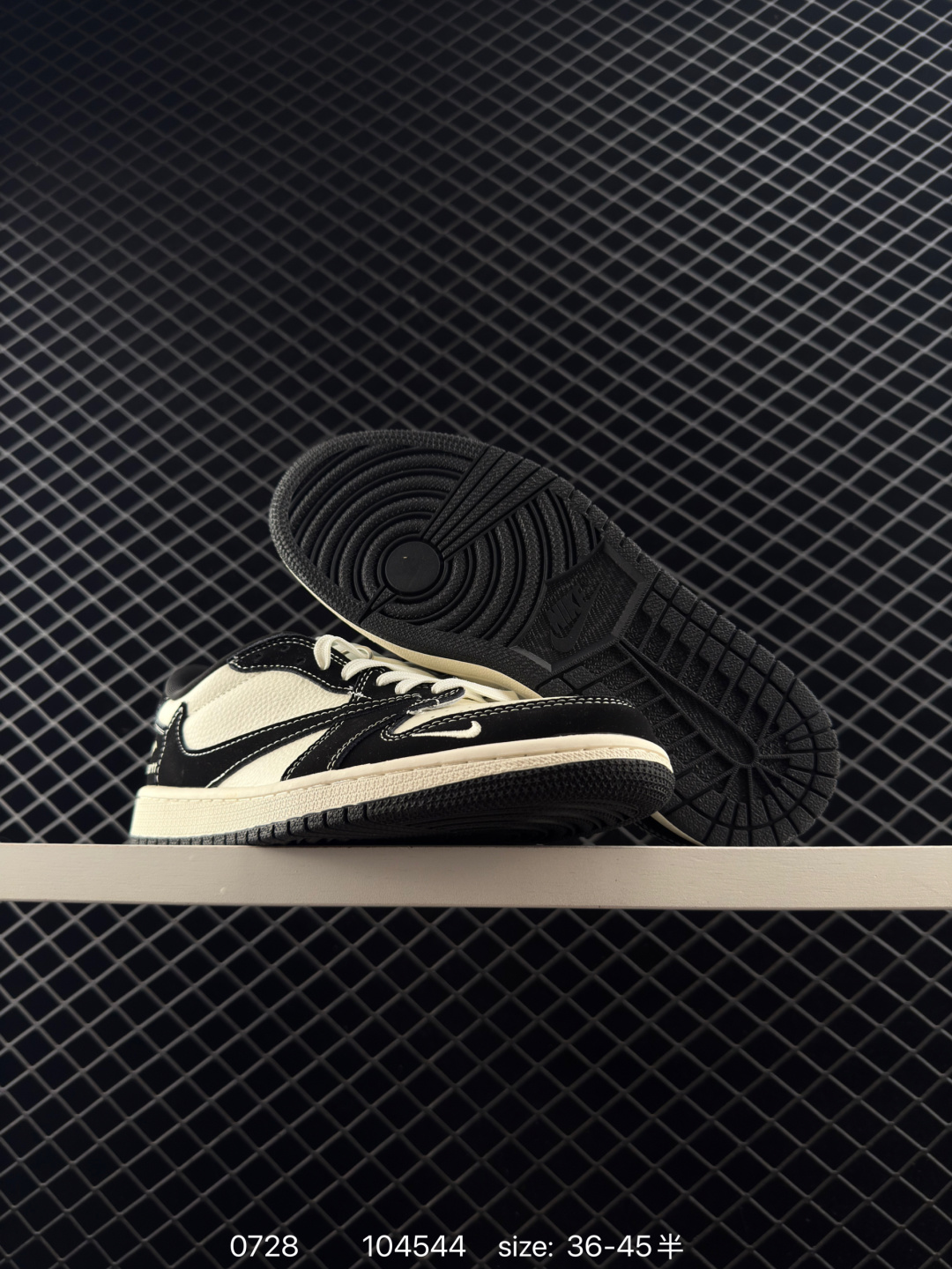 Travis Scott x Nike Air Jordan 1 Low x superme